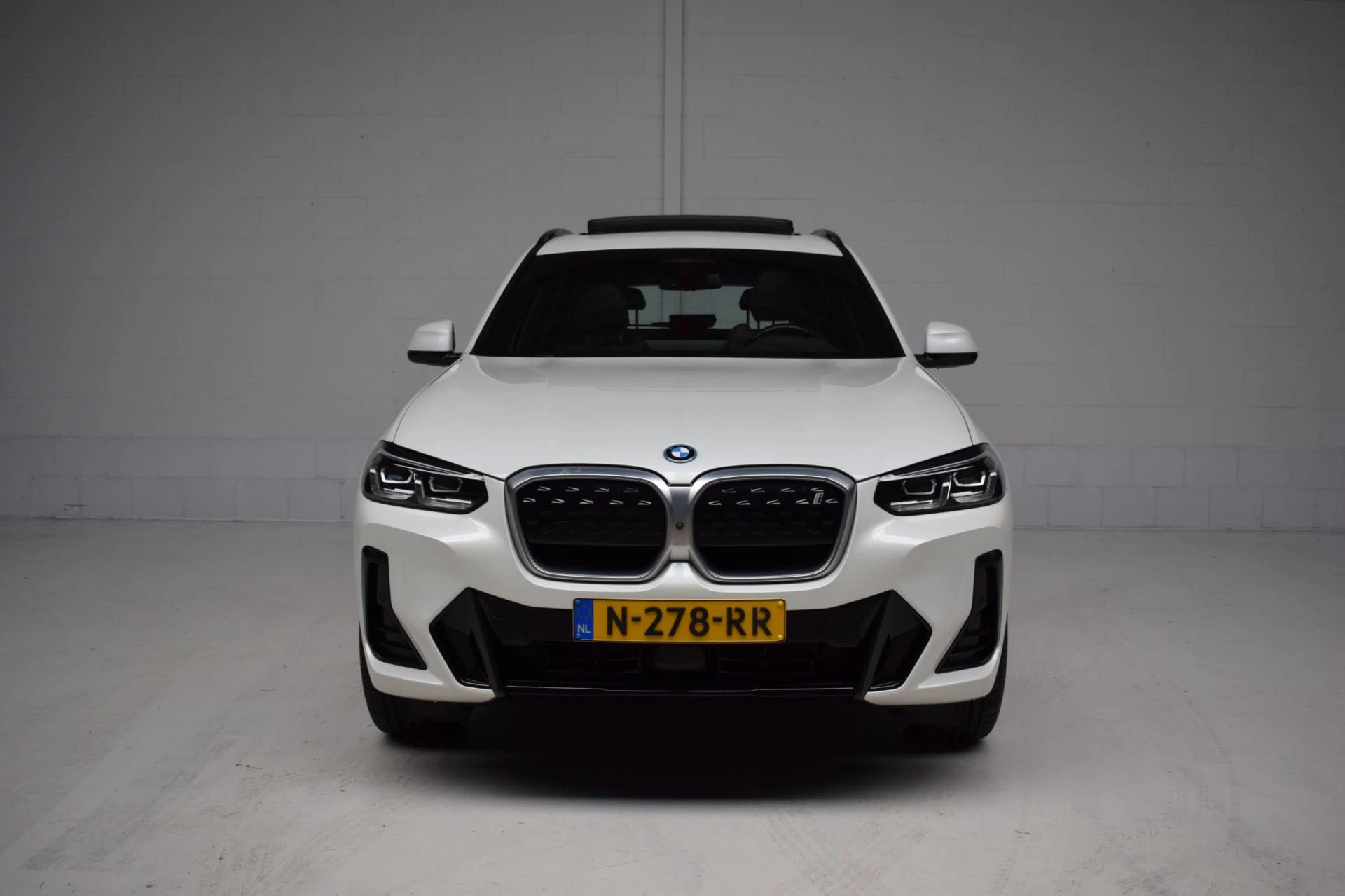 Hoofdafbeelding BMW iX3