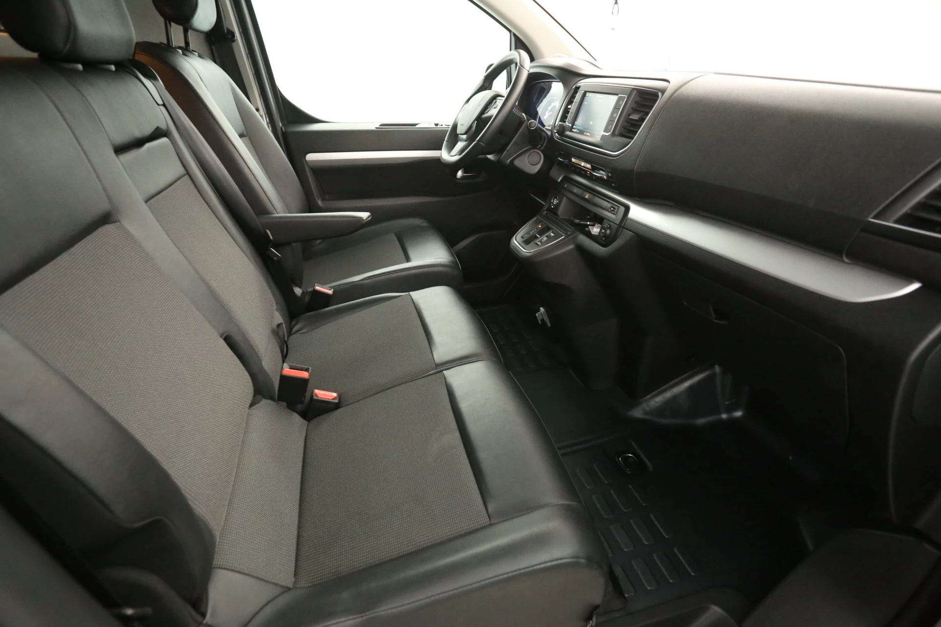 Hoofdafbeelding Peugeot e-Expert