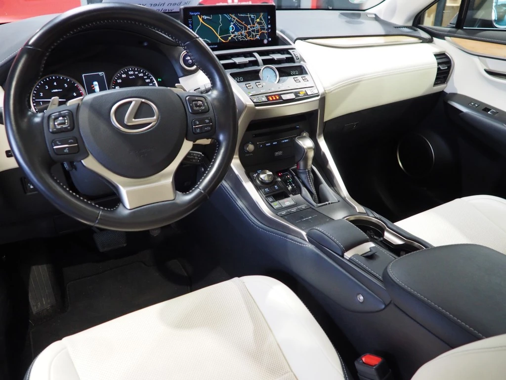 Hoofdafbeelding Lexus NX