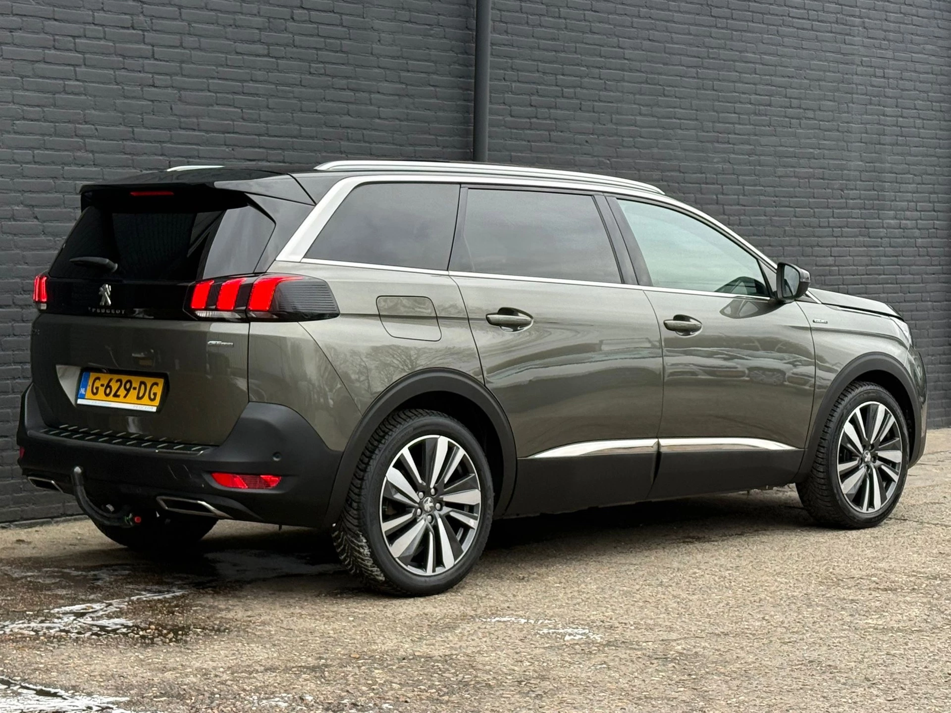 Hoofdafbeelding Peugeot 5008