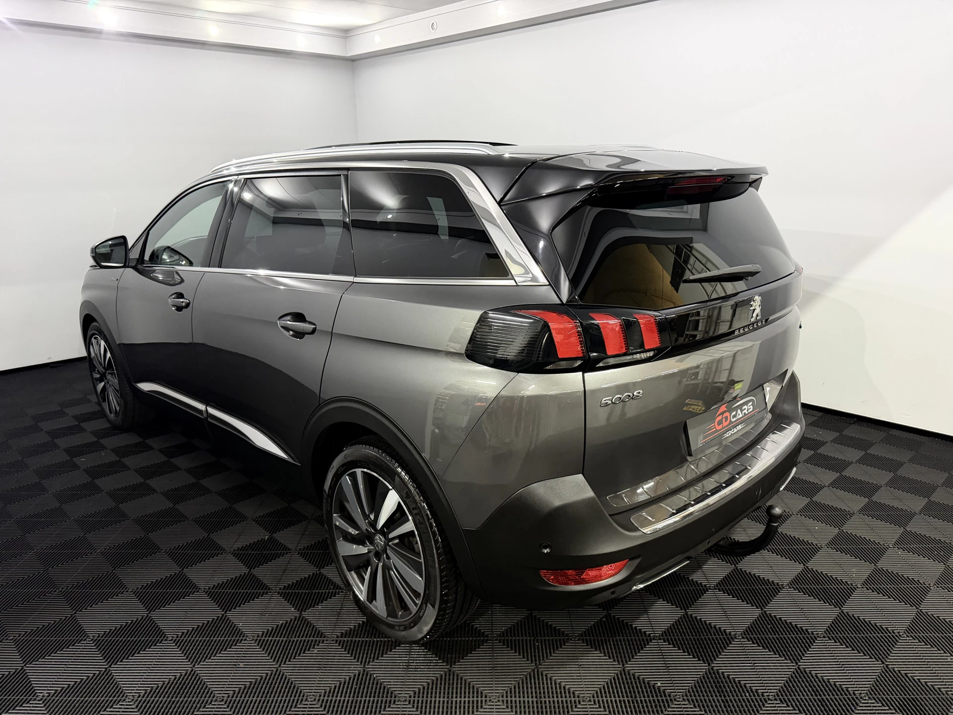 Hoofdafbeelding Peugeot 5008