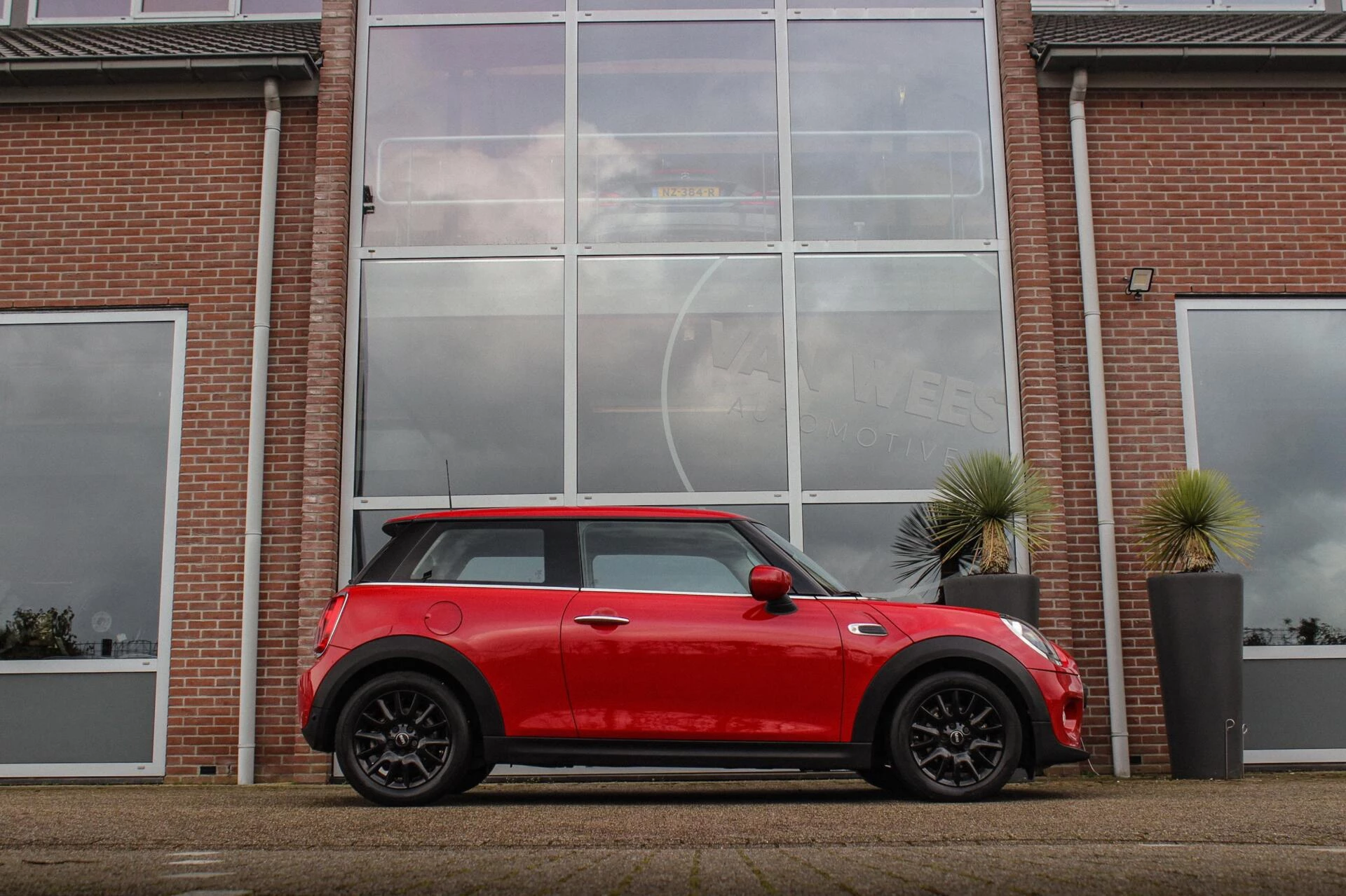 Hoofdafbeelding MINI One