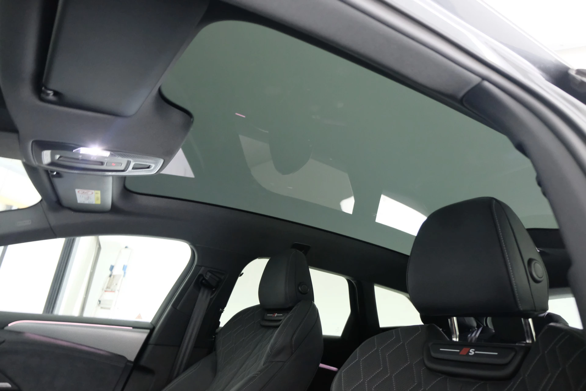 Hoofdafbeelding Audi A6 Avant e-tron