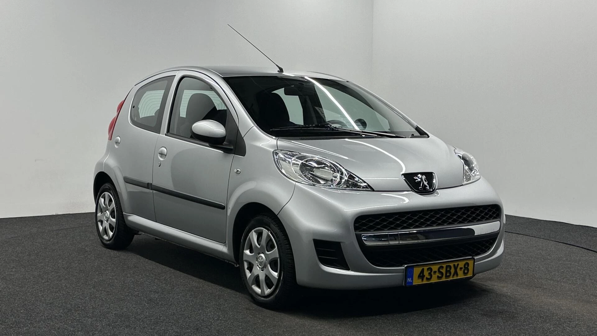 Hoofdafbeelding Peugeot 107