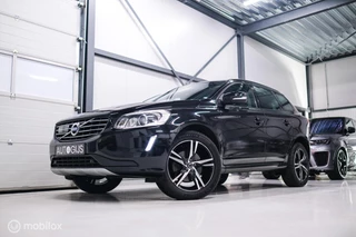 Volvo XC60 2.0 T5 FWD Momentum 245 pk | Adaptive Cruise | BLIS | Camera | Trekhaak | Nieuwe banden | Stoelverwarming |