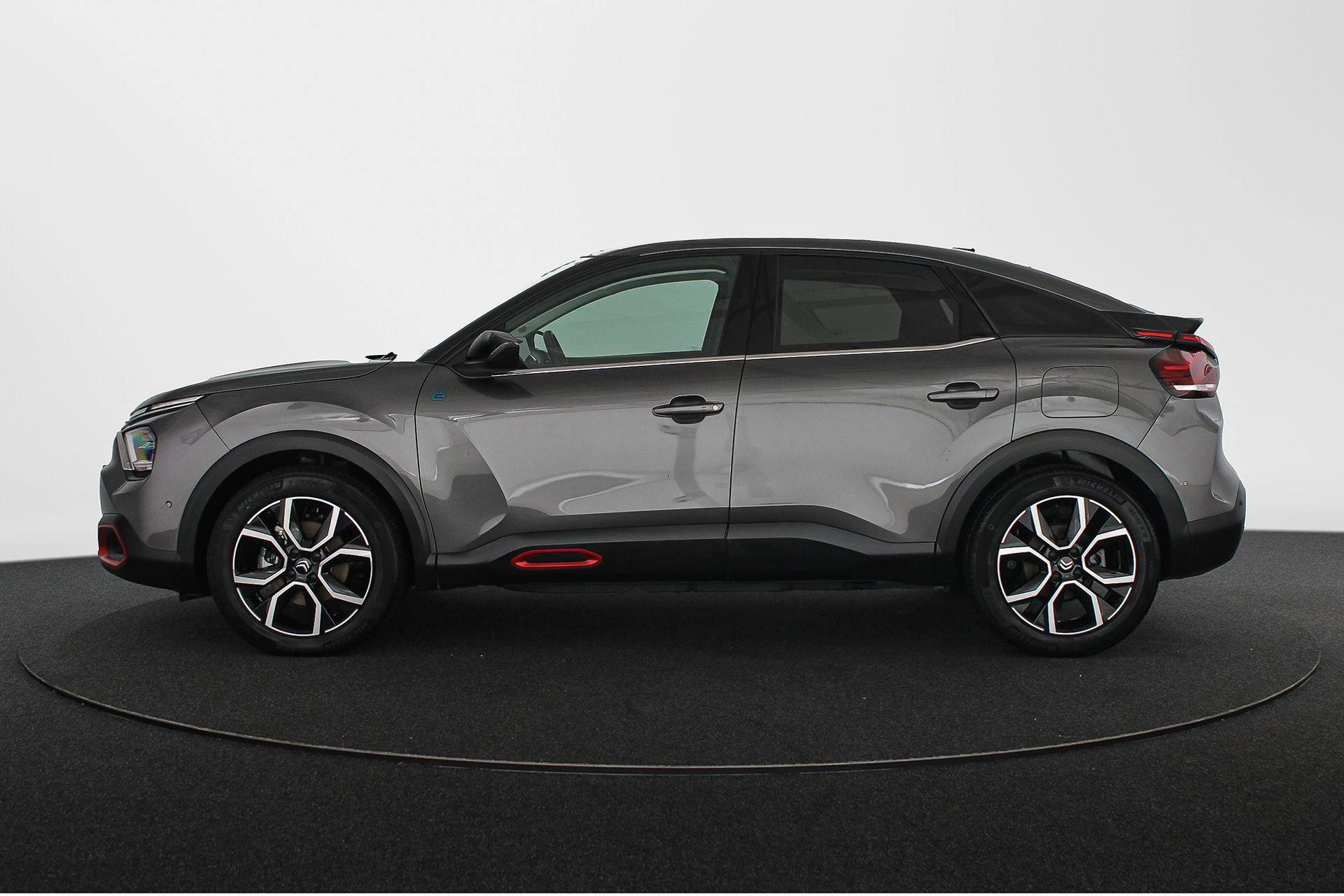 Hoofdafbeelding Citroën ë-C4