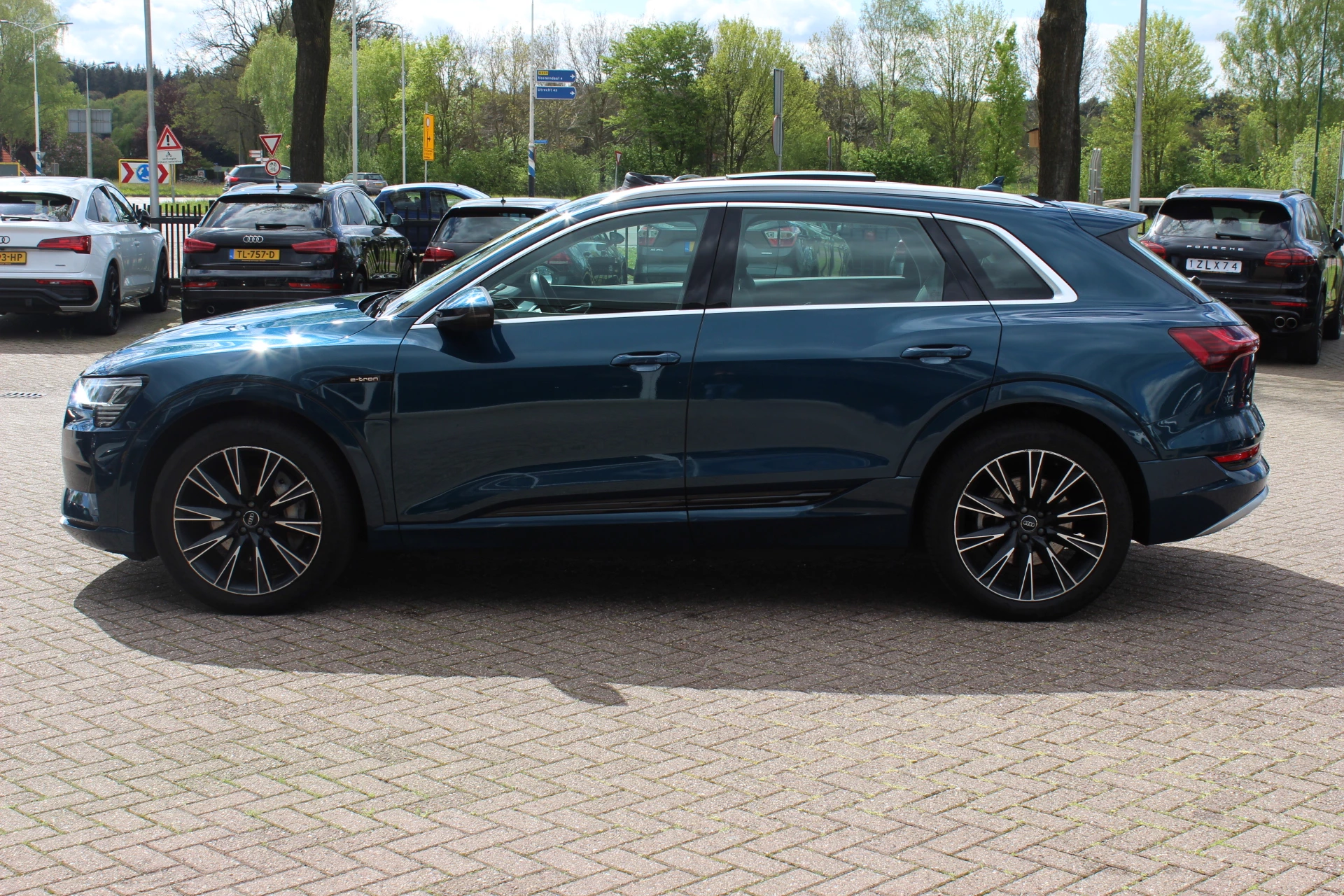 Hoofdafbeelding Audi e-tron