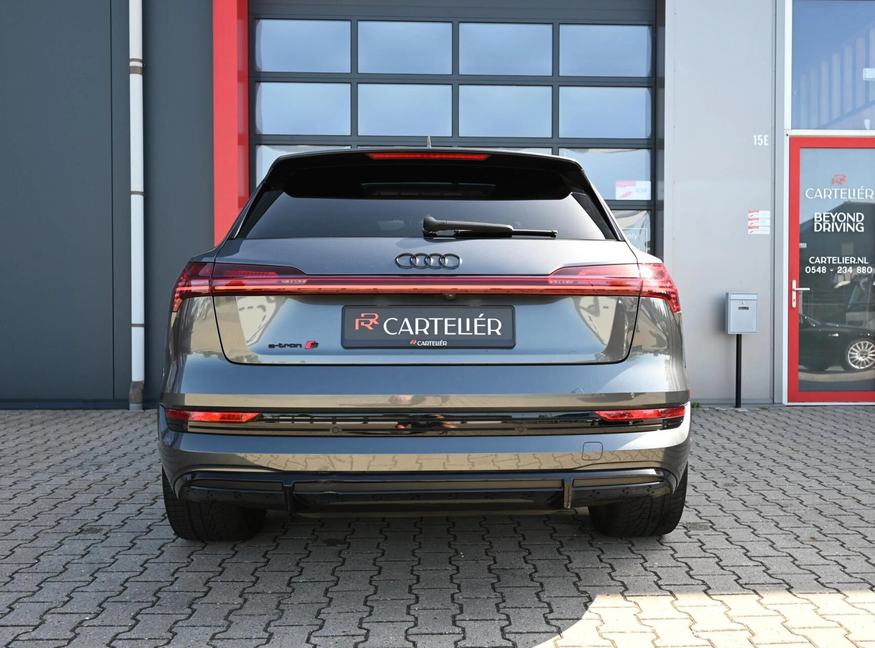 Hoofdafbeelding Audi e-tron