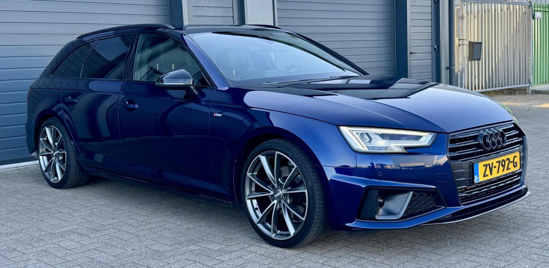 Hoofdafbeelding Audi A4