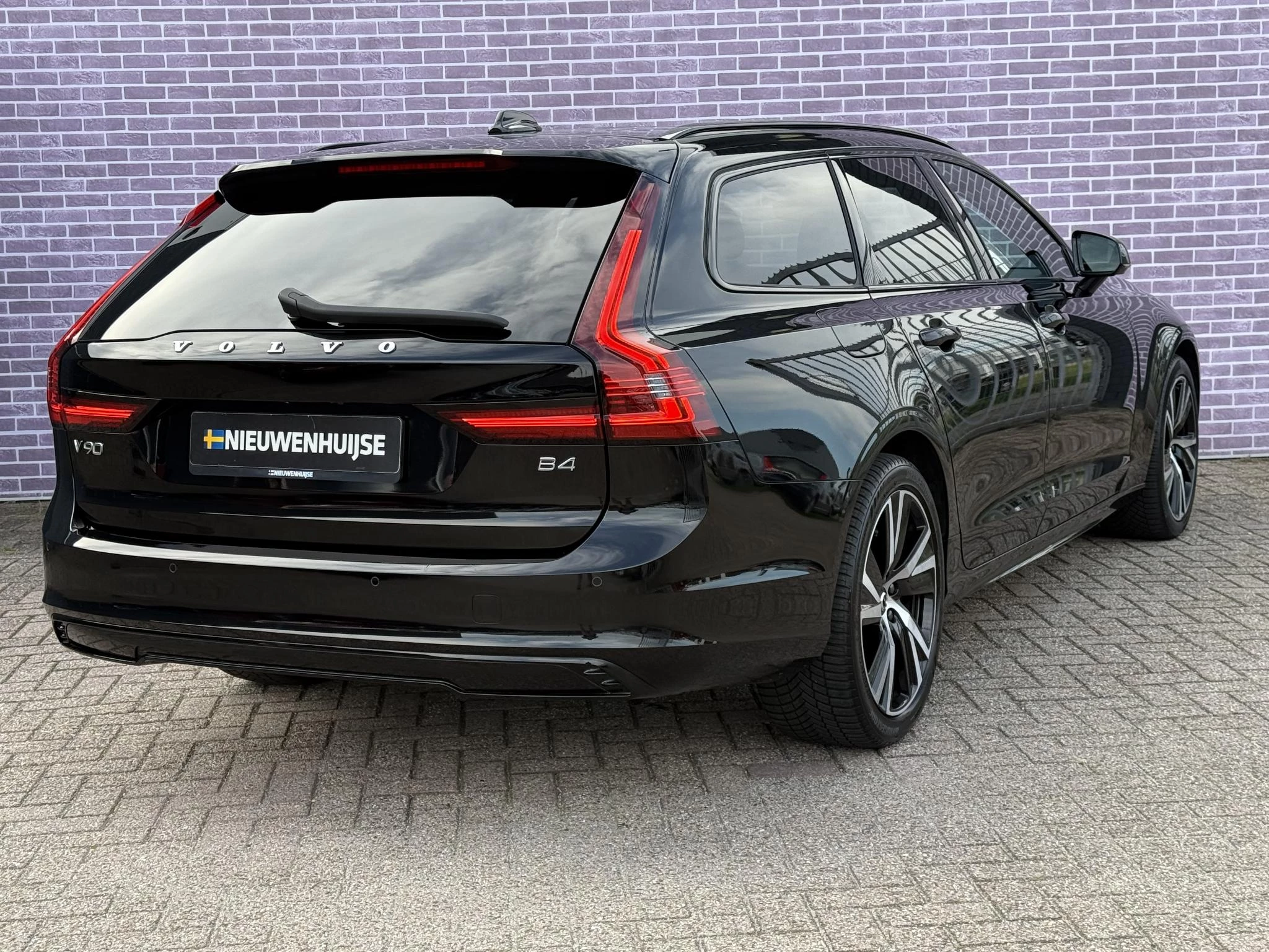 Hoofdafbeelding Volvo V90