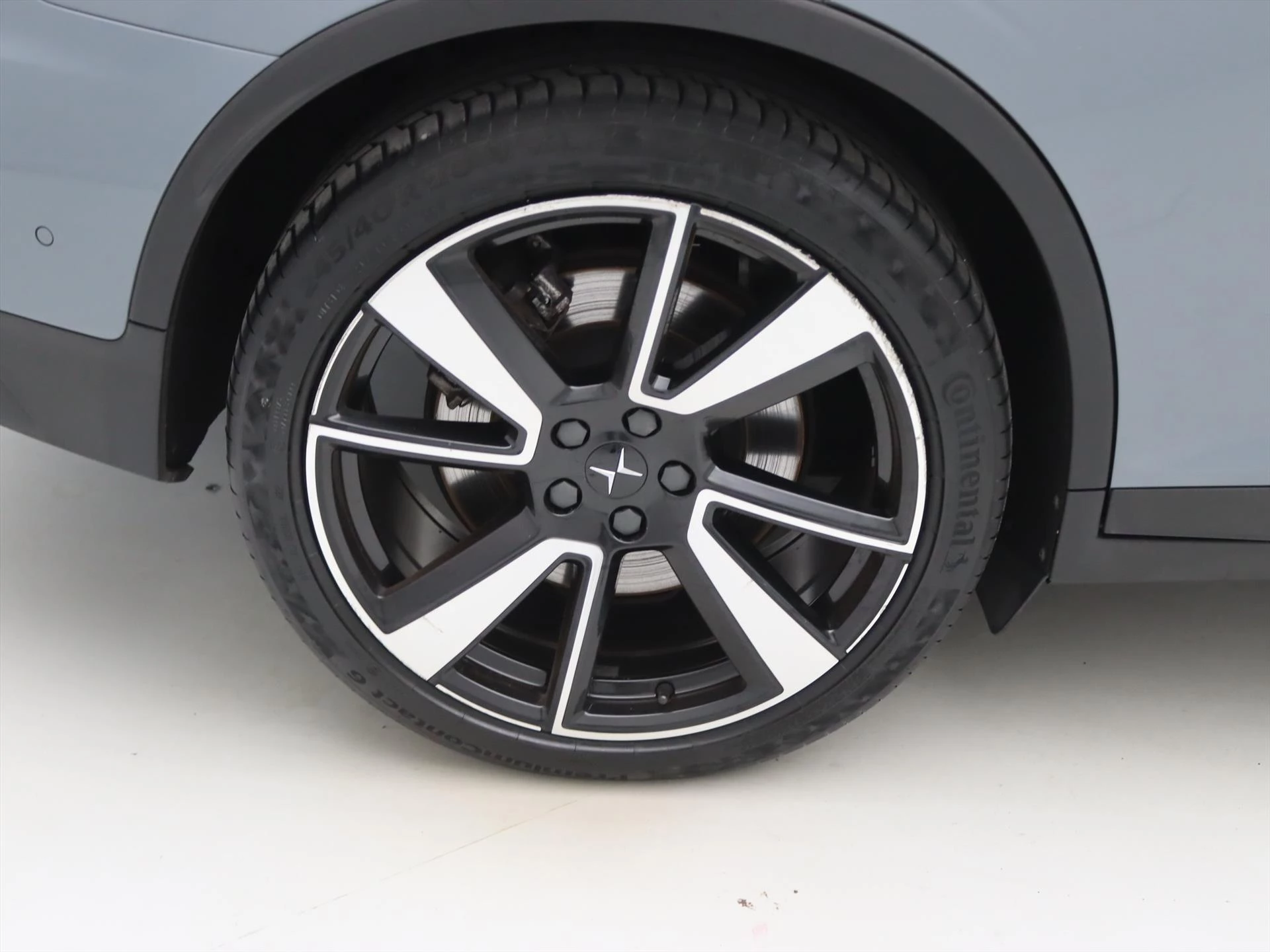 Hoofdafbeelding Polestar 2