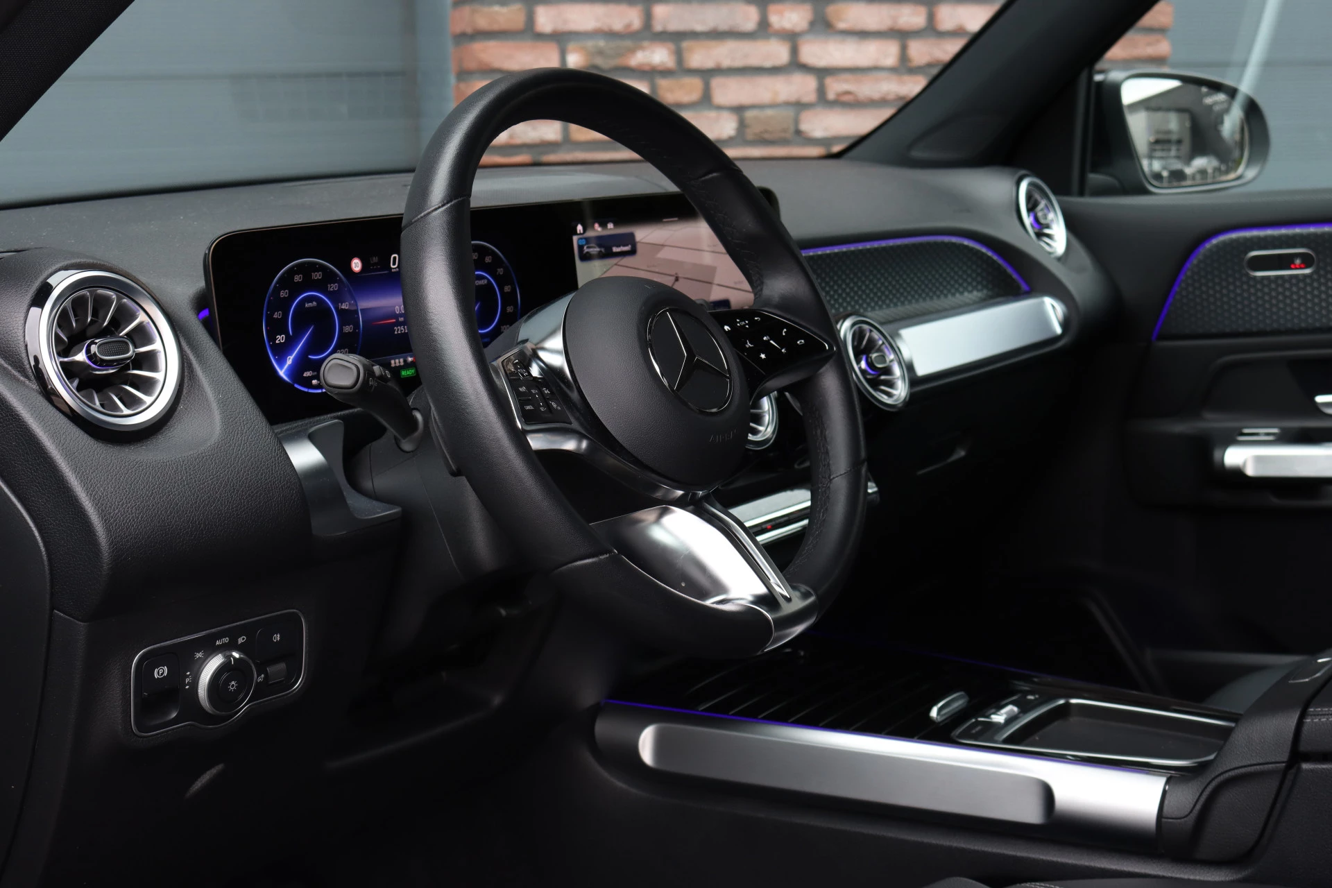 Hoofdafbeelding Mercedes-Benz EQB