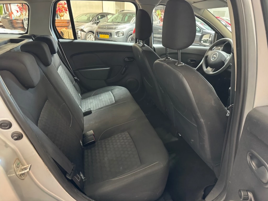 Hoofdafbeelding Dacia Logan