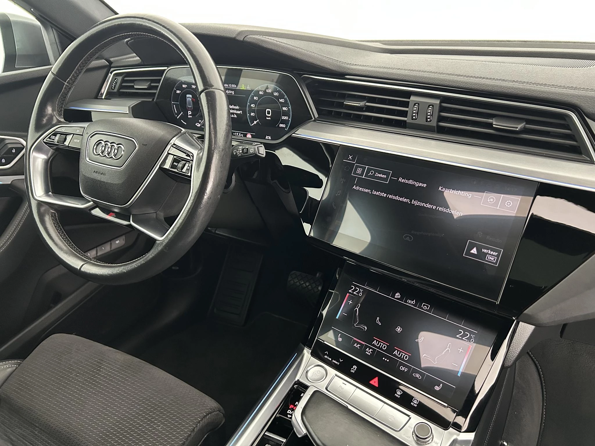 Hoofdafbeelding Audi e-tron