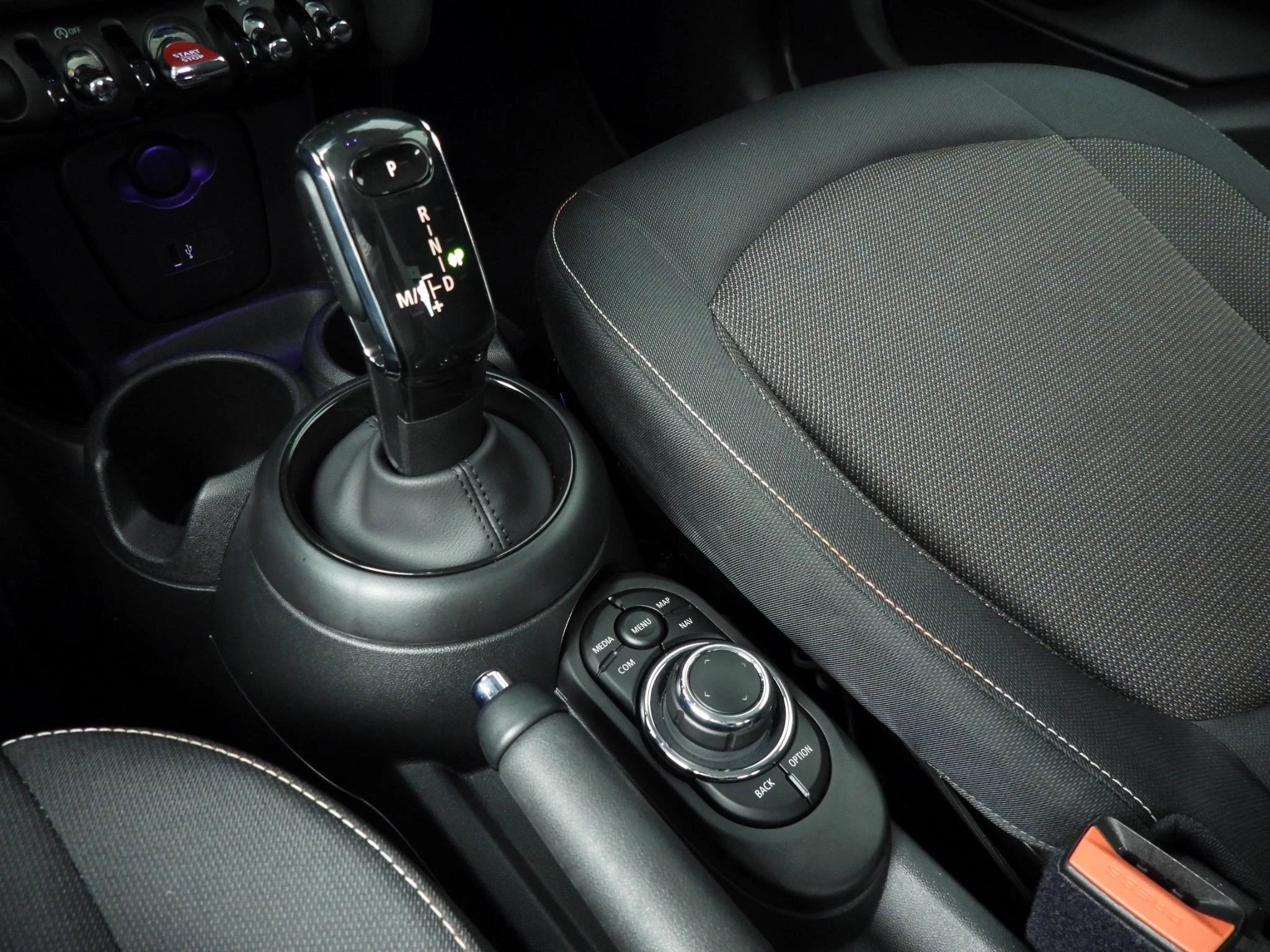 Hoofdafbeelding MINI 5-deurs