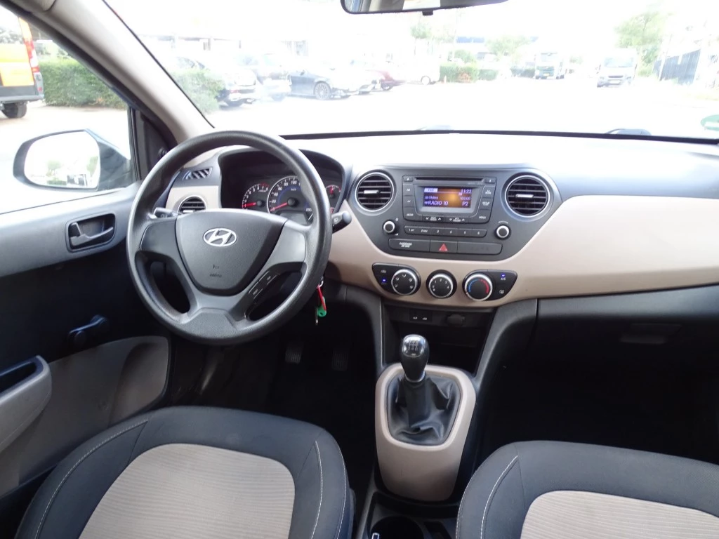 Hoofdafbeelding Hyundai i10