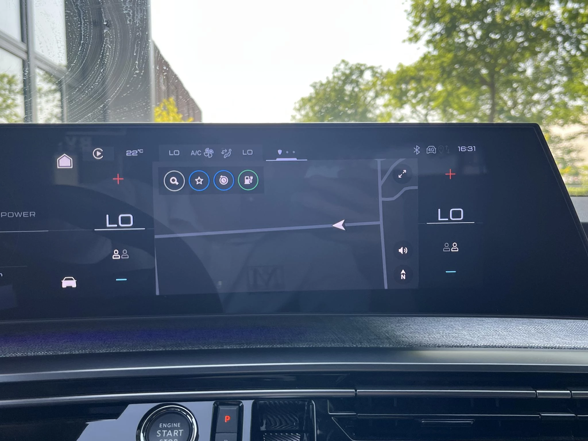 Hoofdafbeelding Peugeot e-5008