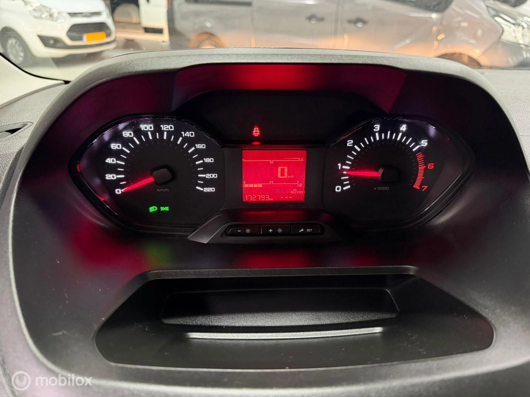 Hoofdafbeelding Peugeot Partner