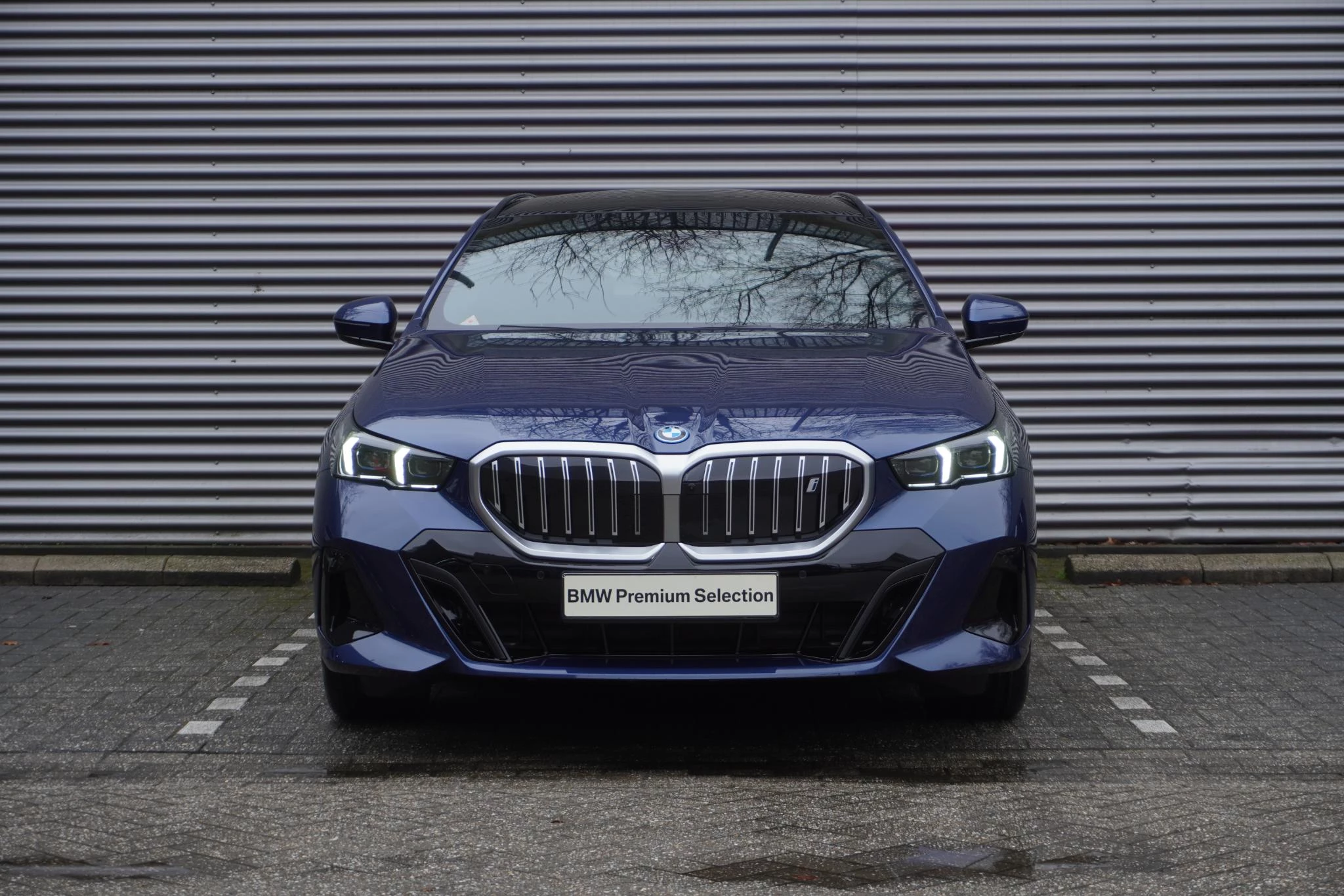 Hoofdafbeelding BMW i5