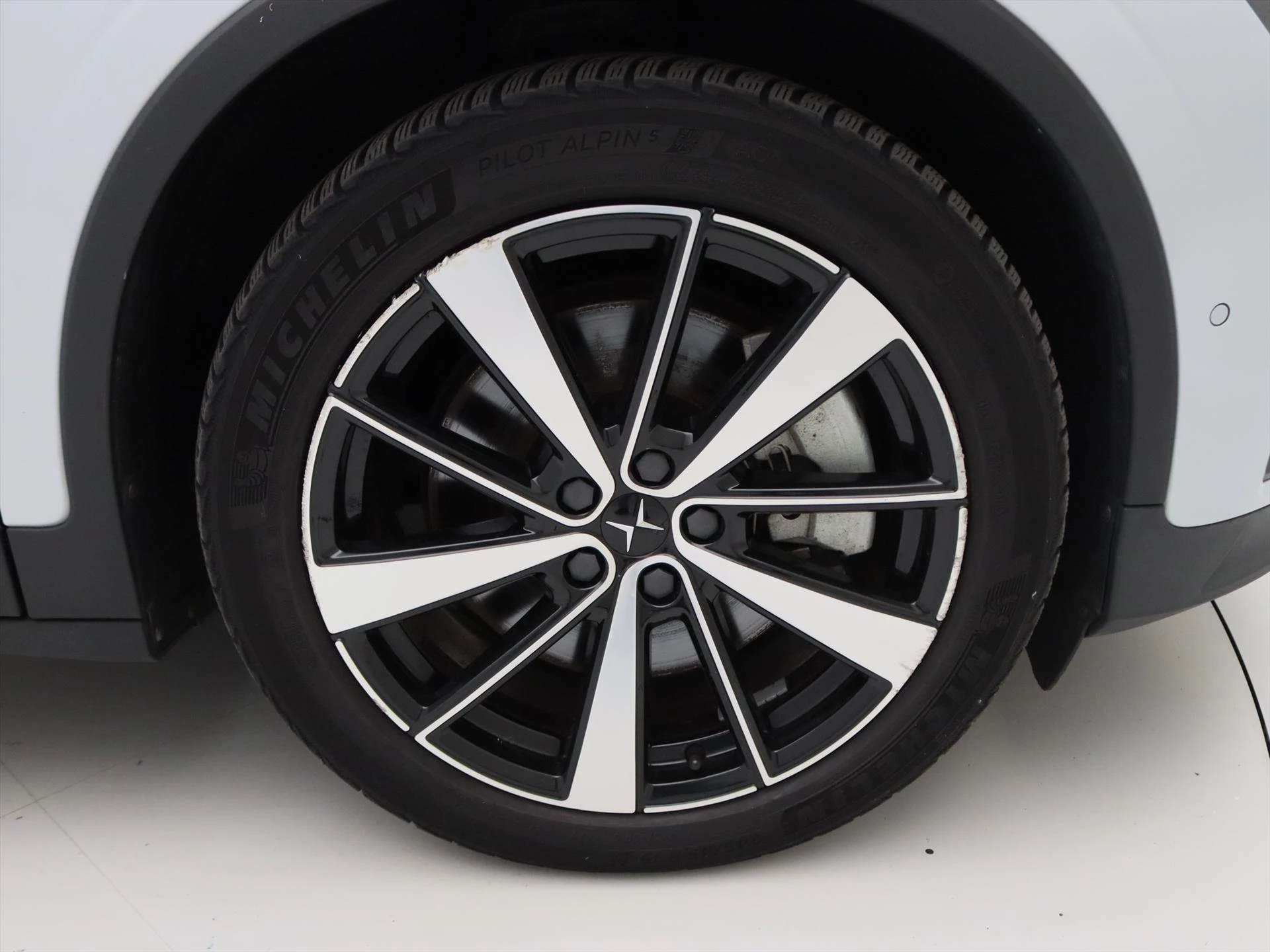 Hoofdafbeelding Polestar 2