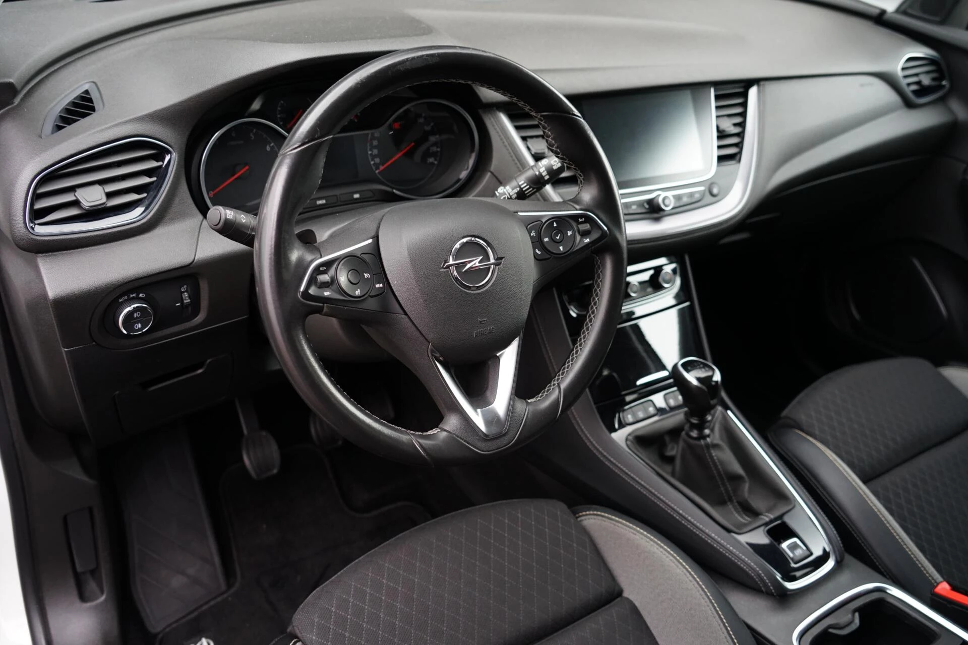 Hoofdafbeelding Opel Grandland X