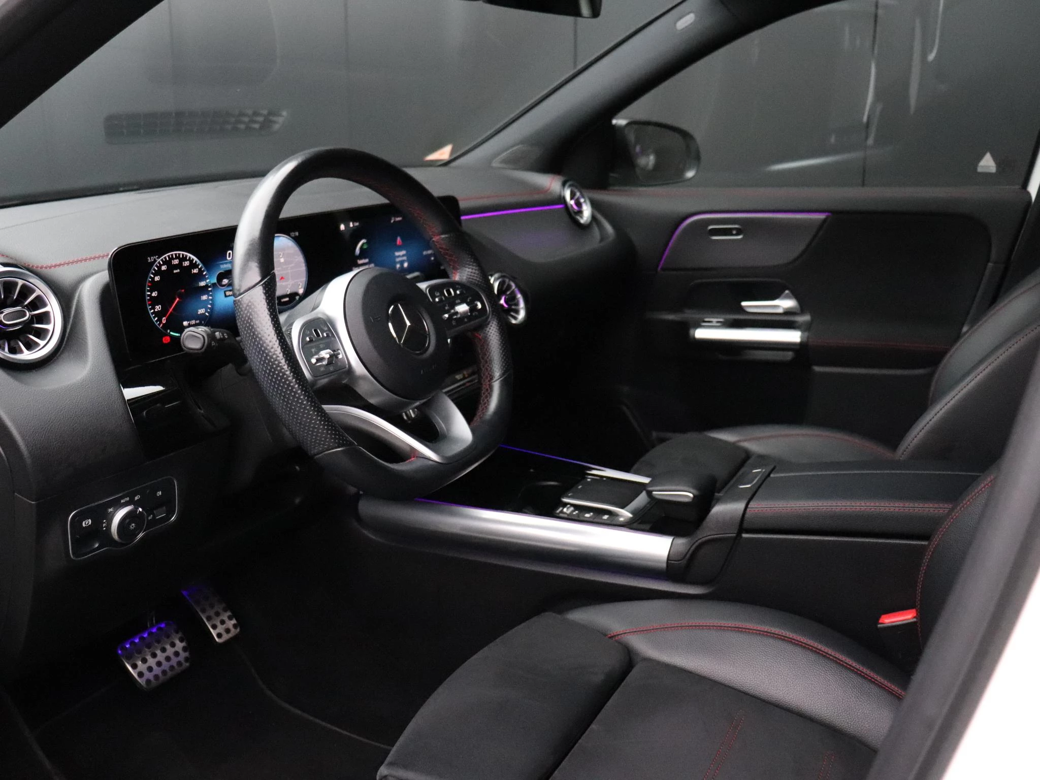 Hoofdafbeelding Mercedes-Benz EQA