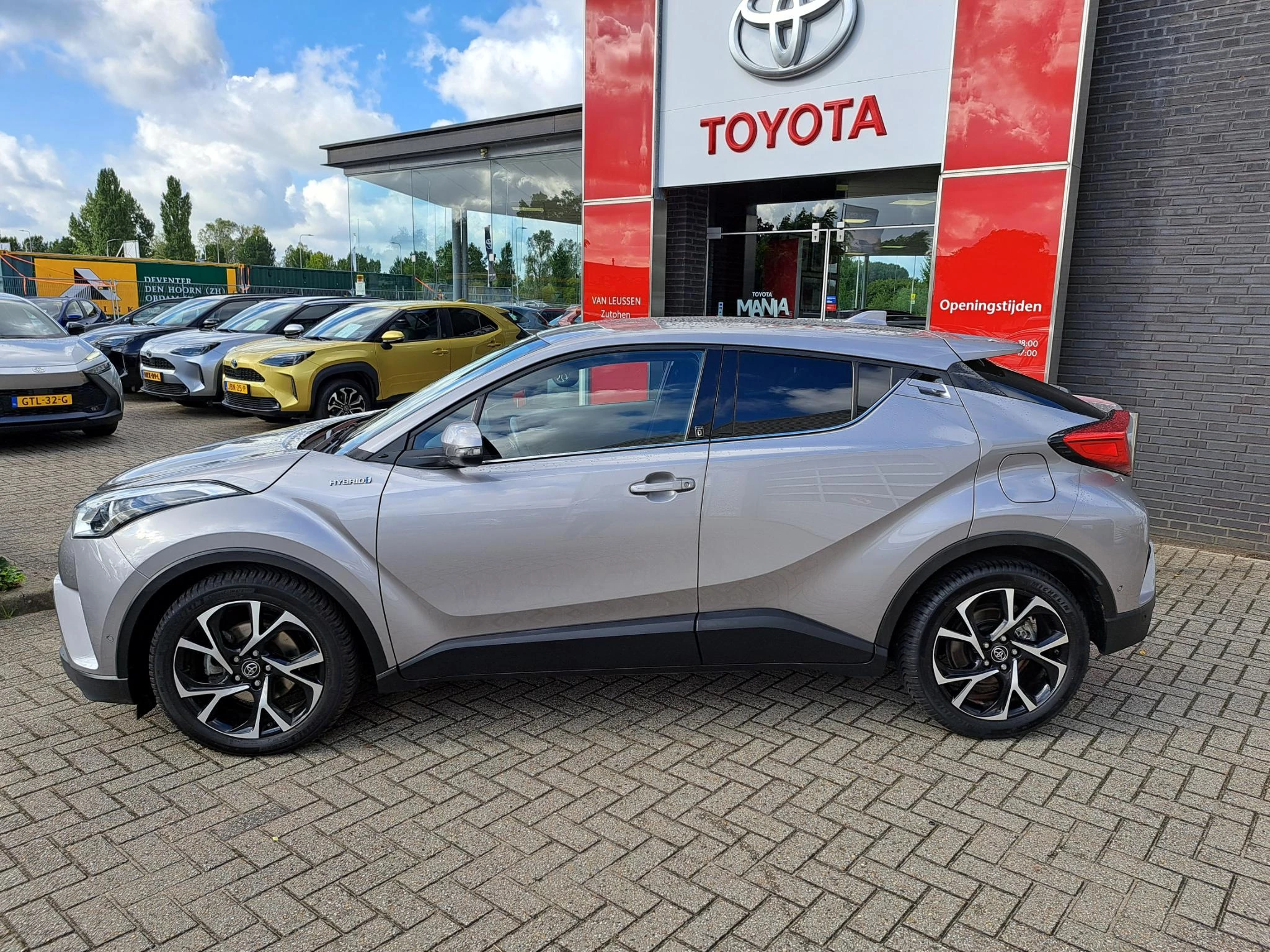 Hoofdafbeelding Toyota C-HR