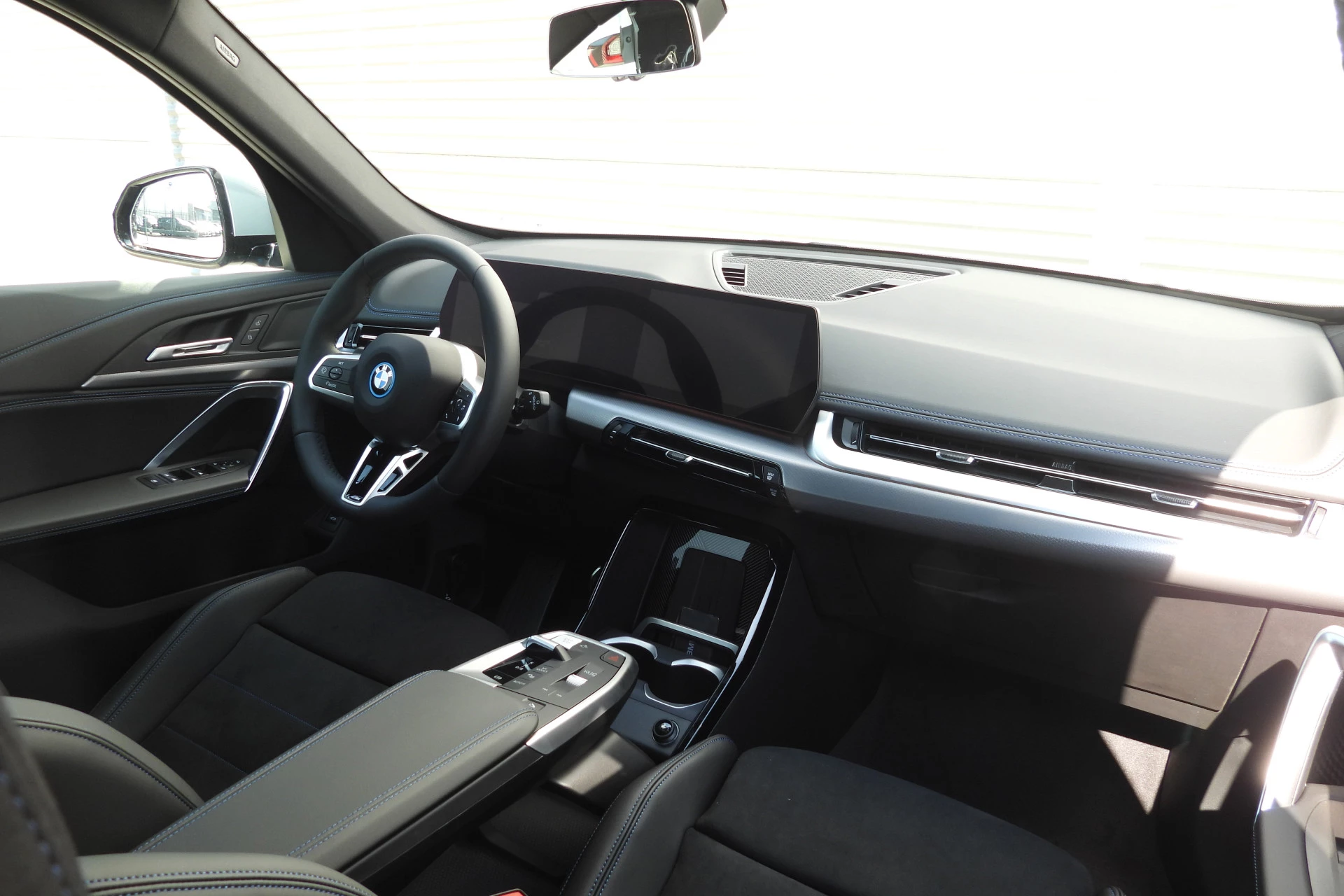 Hoofdafbeelding BMW iX1