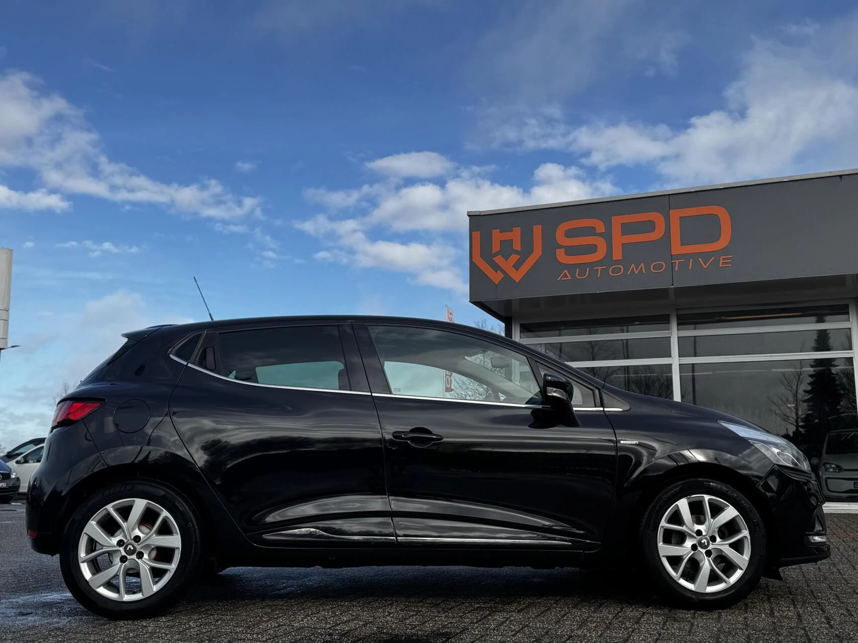 Hoofdafbeelding Renault Clio