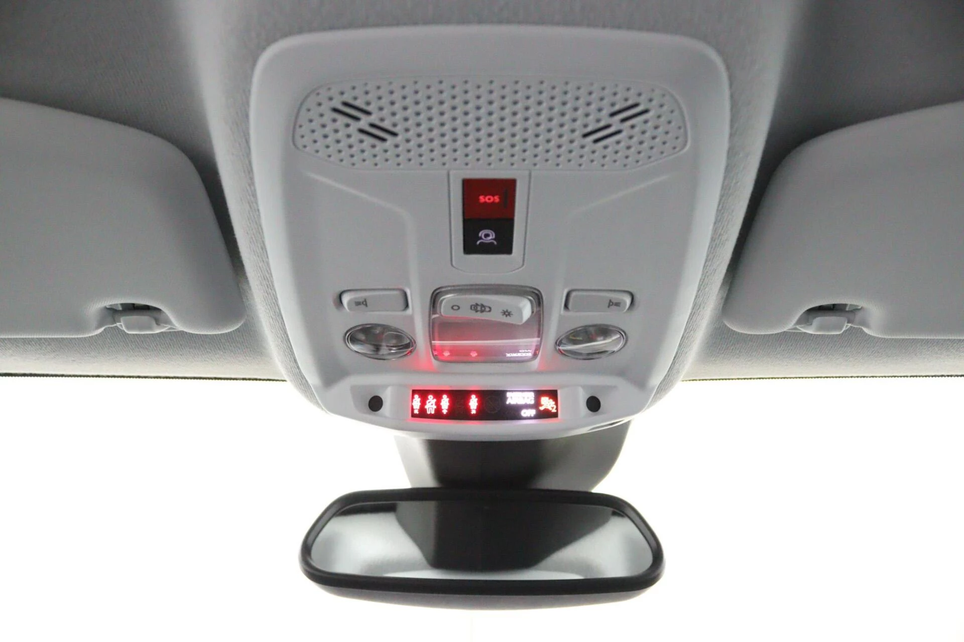 Hoofdafbeelding Peugeot e-208