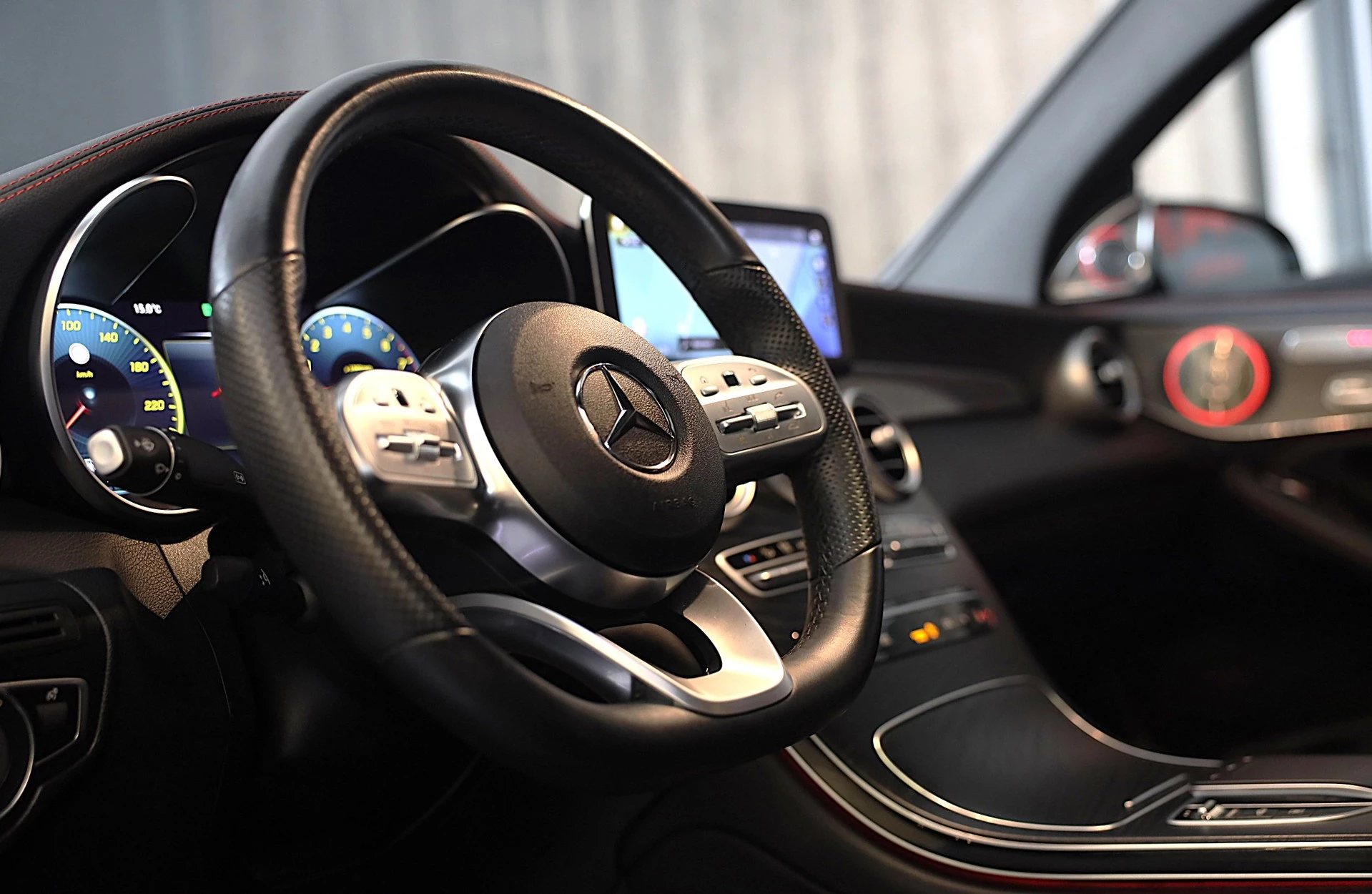 Hoofdafbeelding Mercedes-Benz GLC