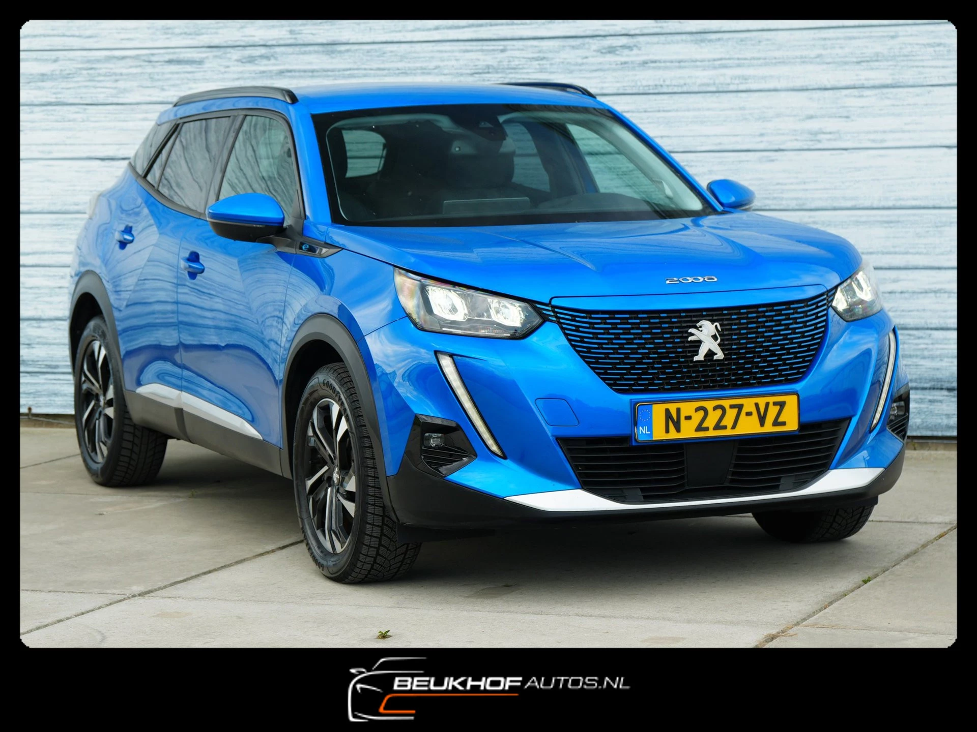 Hoofdafbeelding Peugeot e-2008