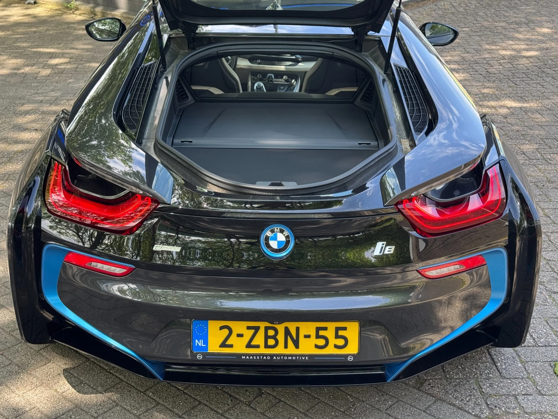 Hoofdafbeelding BMW i8