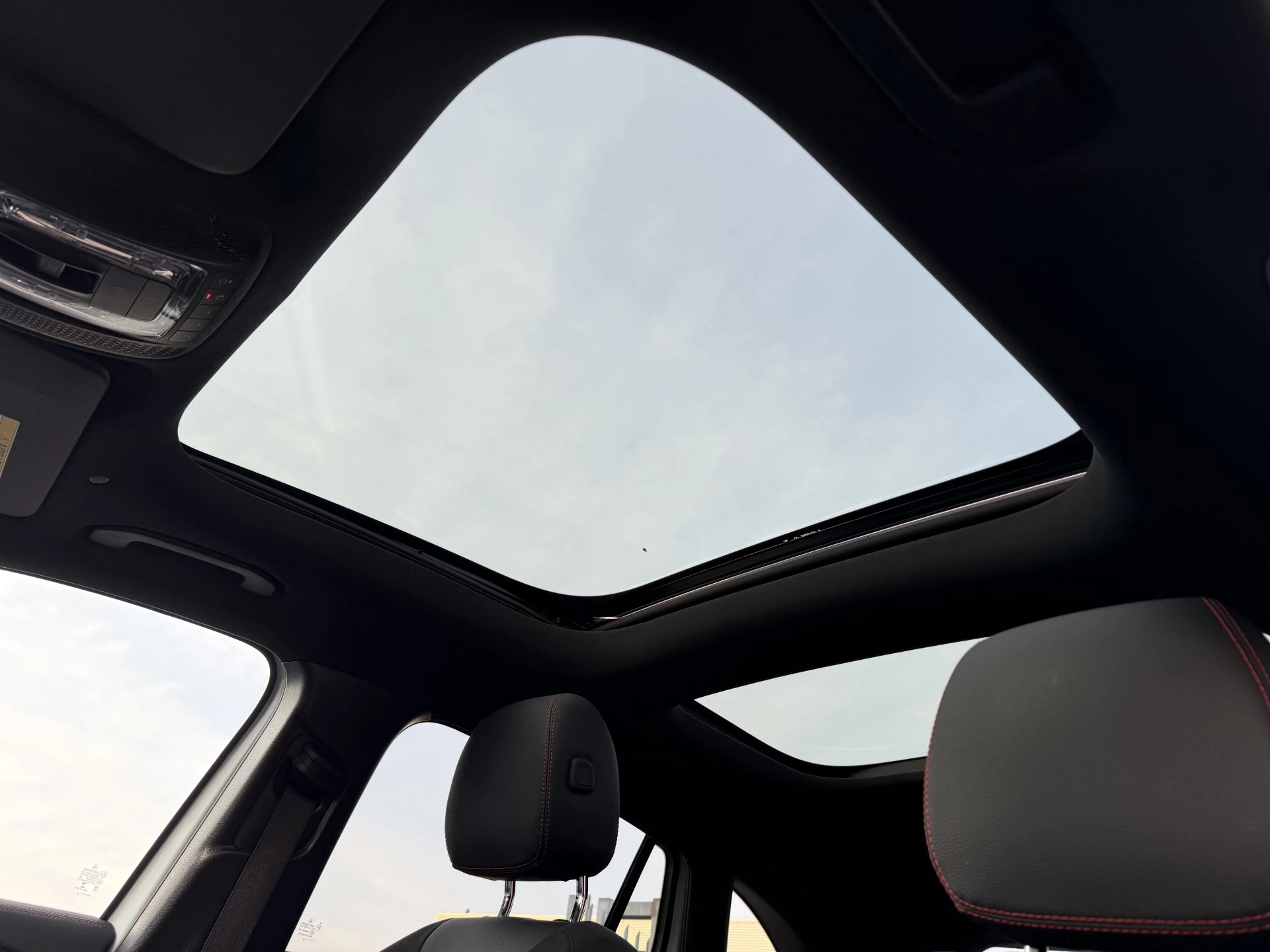 Hoofdafbeelding Mercedes-Benz EQA