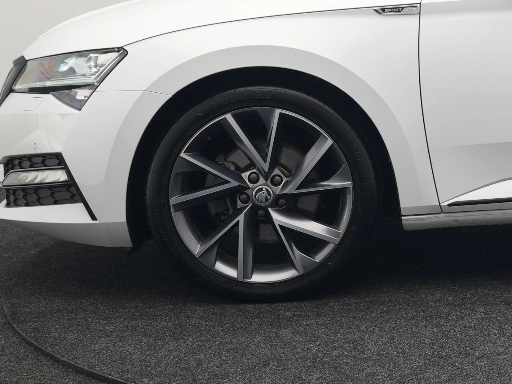 Hoofdafbeelding Škoda Superb