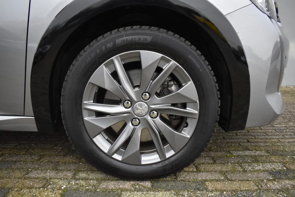 Hoofdafbeelding Peugeot e-208