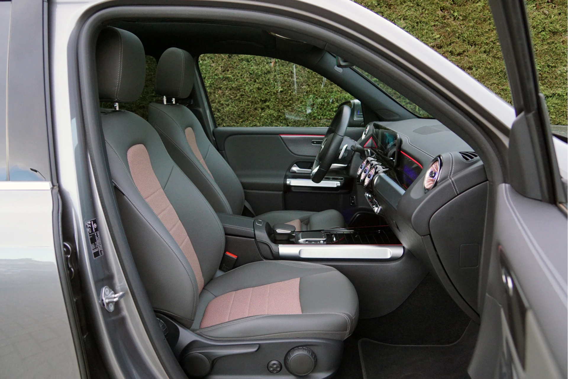 Hoofdafbeelding Mercedes-Benz EQB