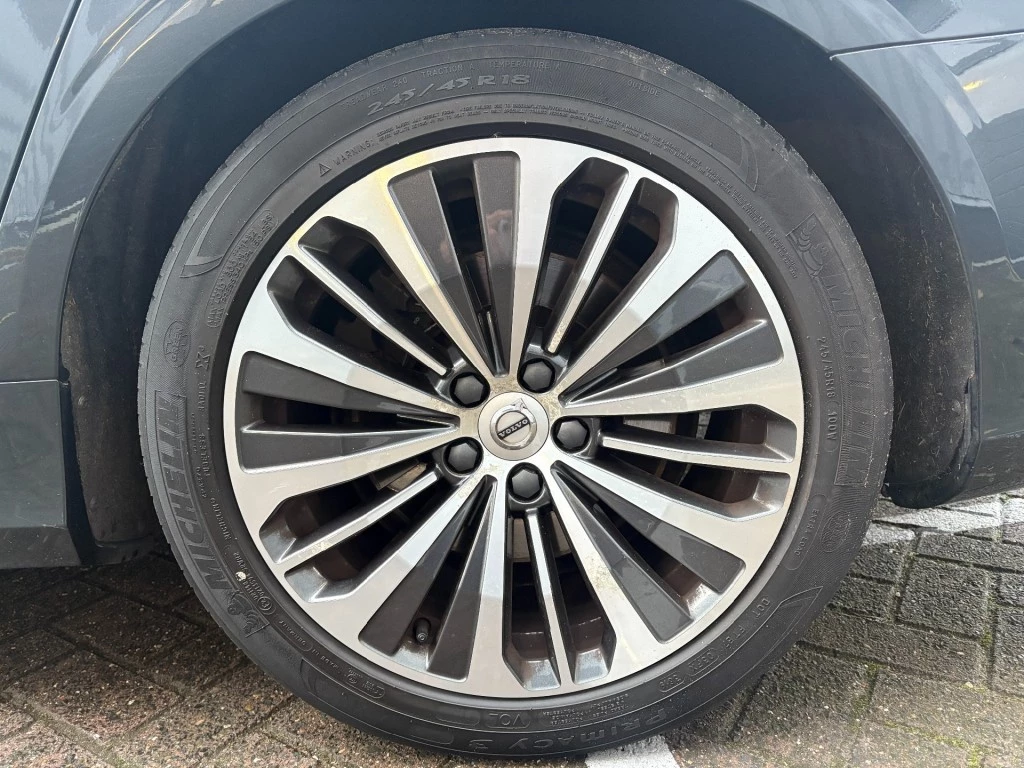 Hoofdafbeelding Volvo V90