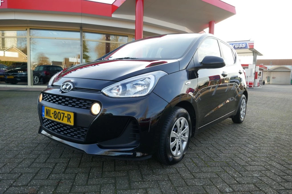 Hoofdafbeelding Hyundai i10