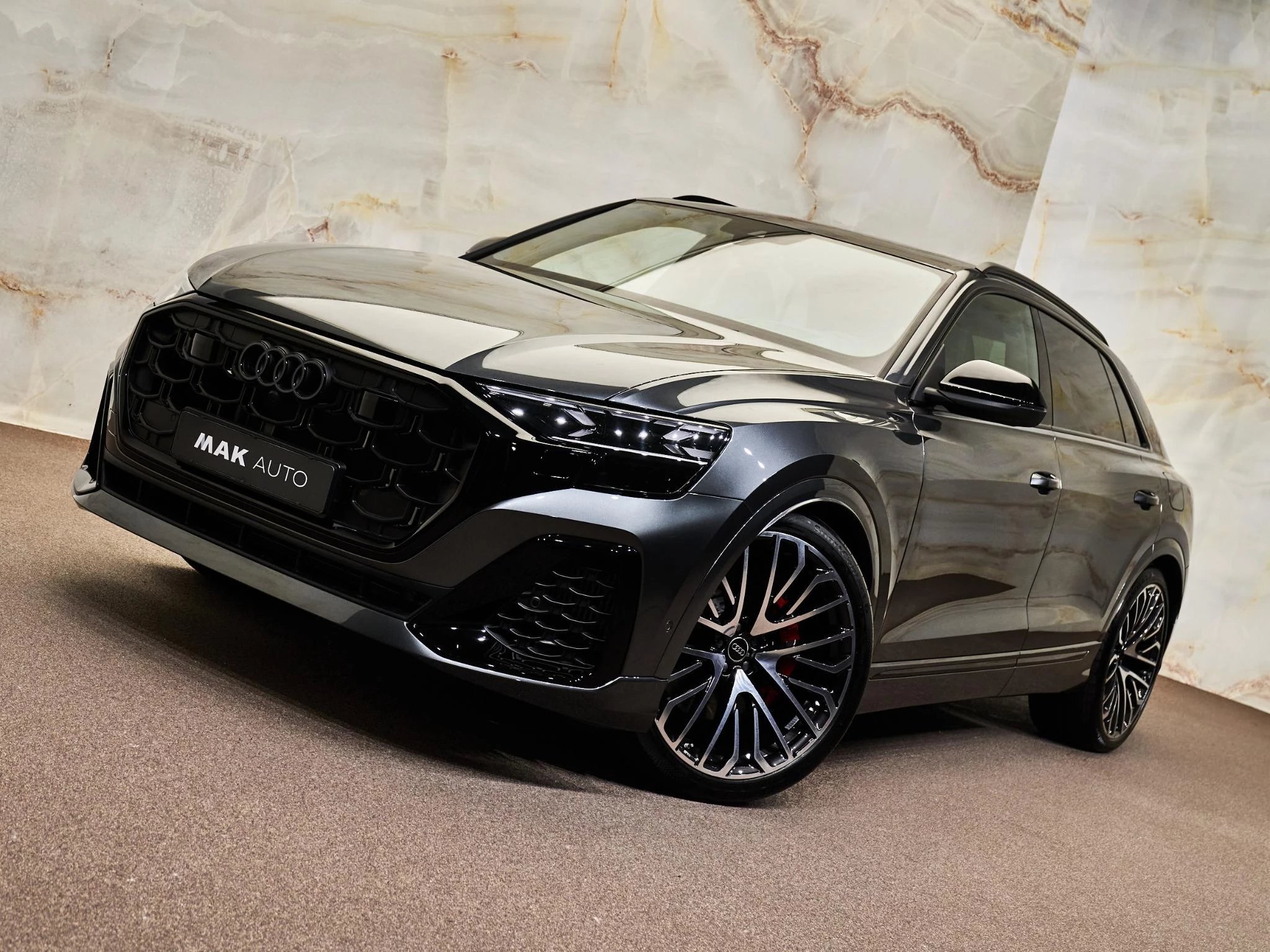 Hoofdafbeelding Audi Q8