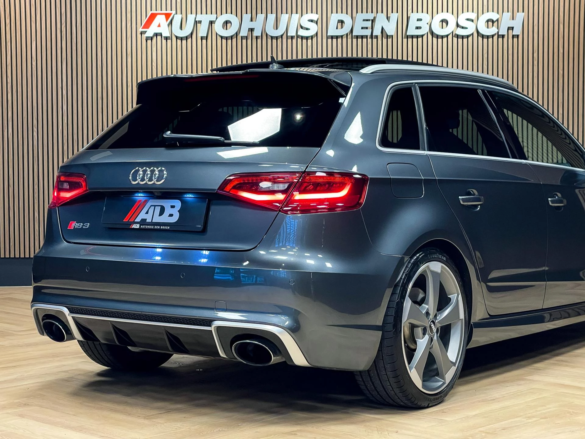 Hoofdafbeelding Audi RS3