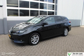 Toyota Auris Touring Sports 1.8 Hybrid Dynamic | NL Auto Boekjes | Keyless Entry | Navigatie |