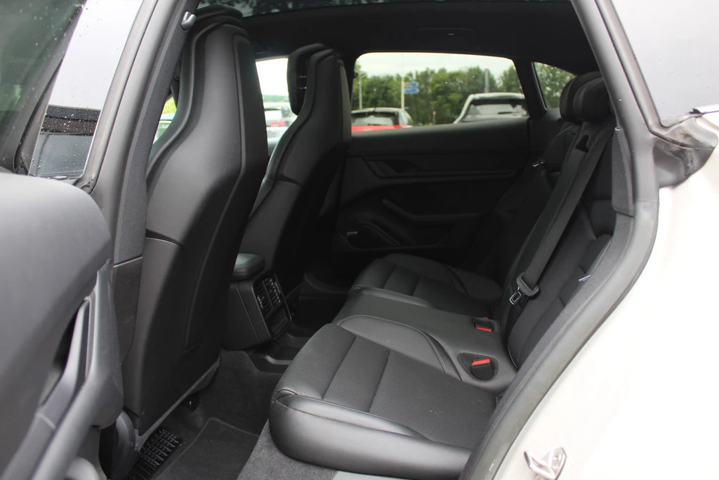 Hoofdafbeelding Porsche Taycan