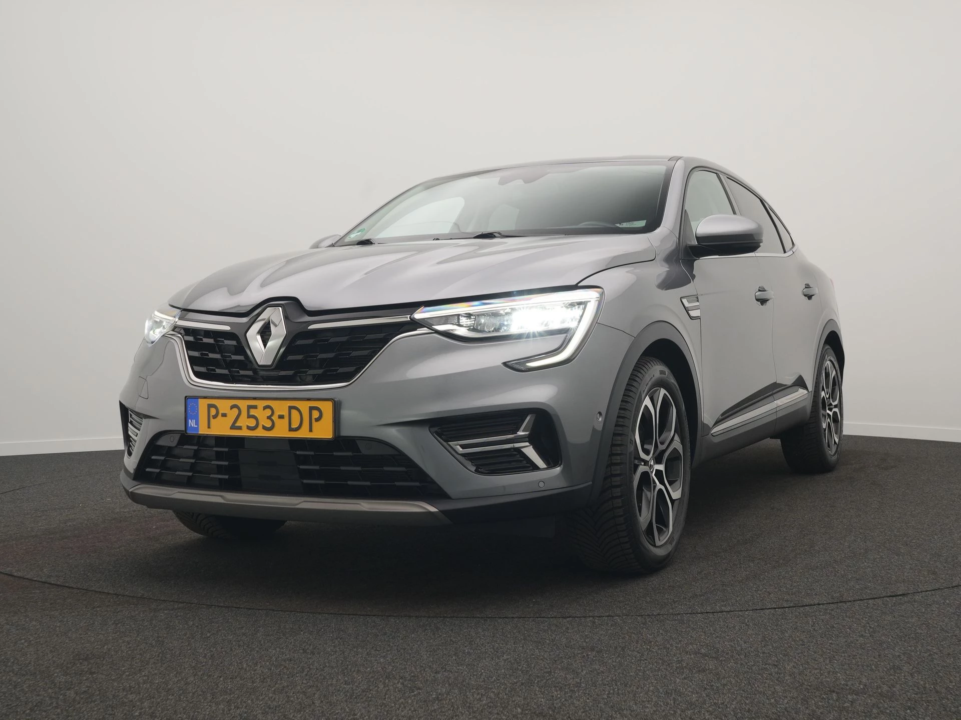 Hoofdafbeelding Renault Arkana