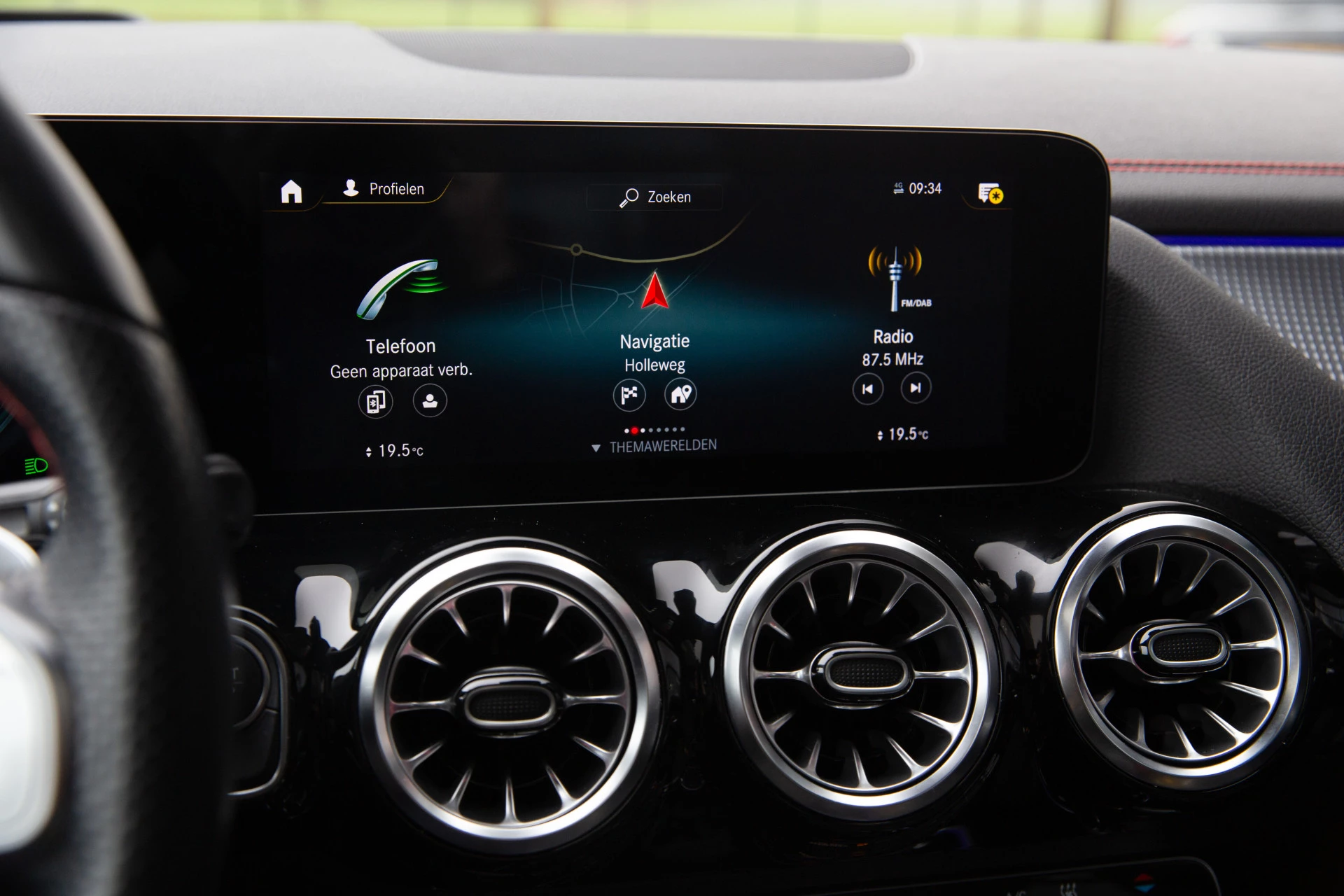 Hoofdafbeelding Mercedes-Benz EQA