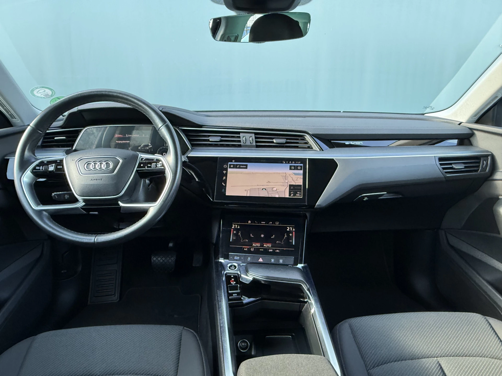 Hoofdafbeelding Audi e-tron