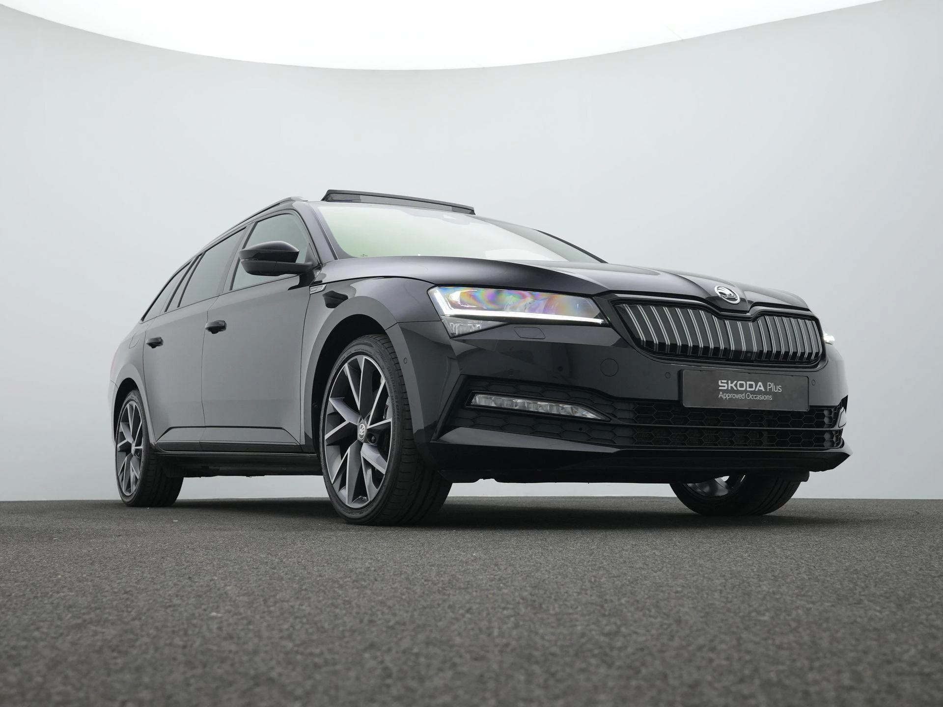 Hoofdafbeelding Škoda Superb