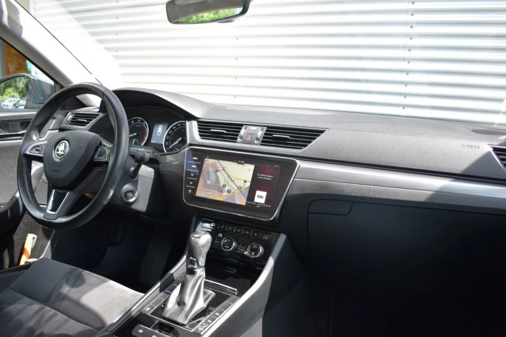 Hoofdafbeelding Škoda Superb