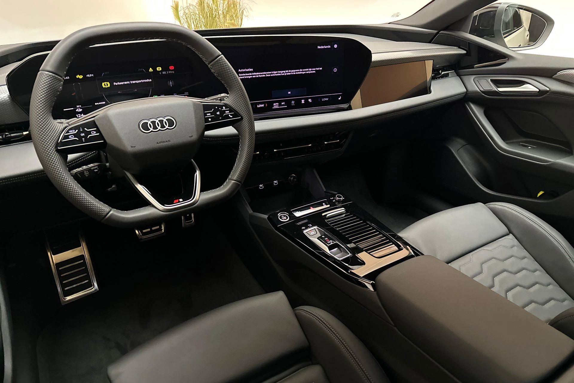 Hoofdafbeelding Audi A6 Avant e-tron