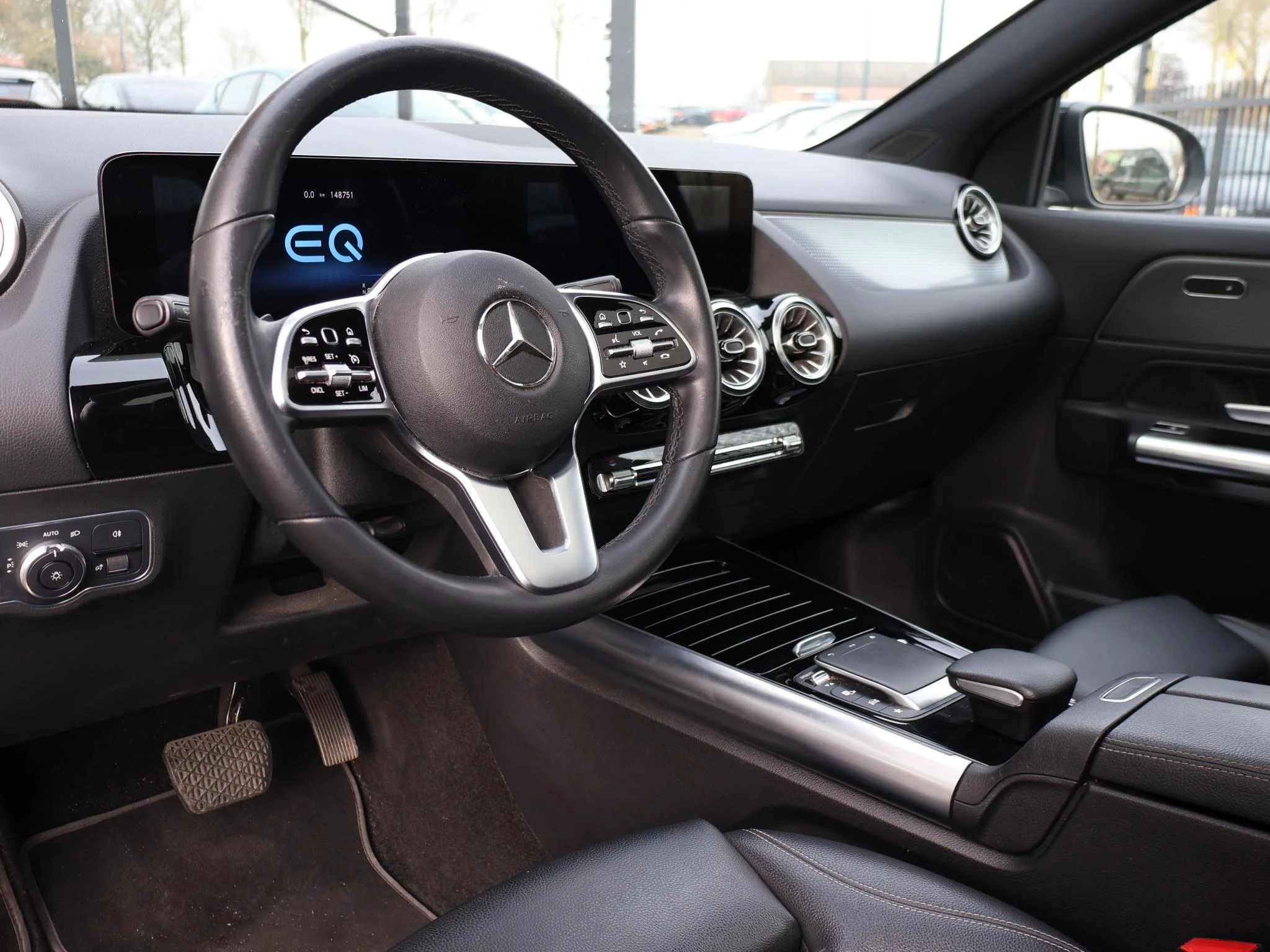 Hoofdafbeelding Mercedes-Benz EQA